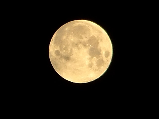 full_moon_view_from_munich_germany